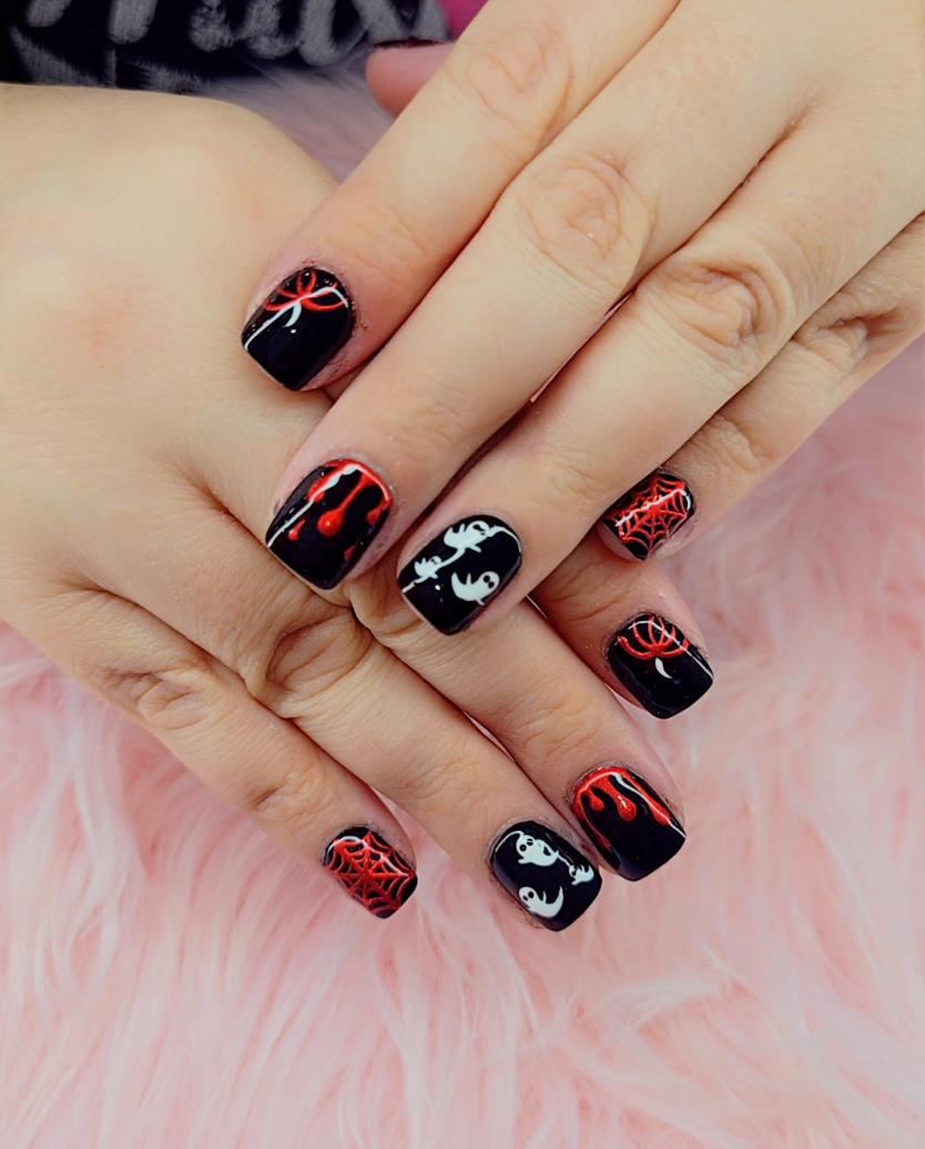 Professional manicure with nail art details - Ohio nail salon gallery